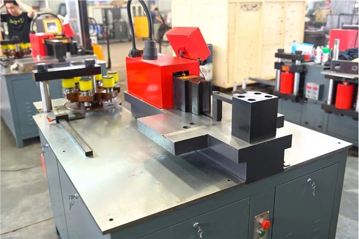 Busbar Copper Bar Processing Machine Three in One Bus Bar Bending Machine